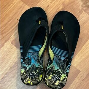 Reef Ahi Tropical Nights Flip Flop Sandals Kids Size 3